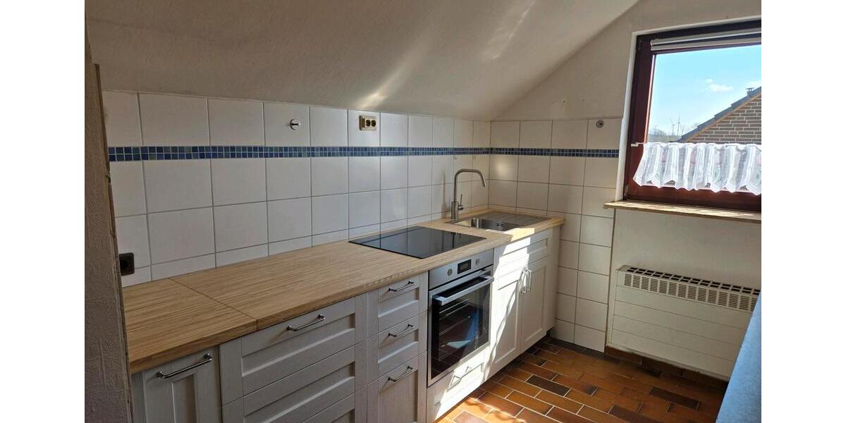Dachgeschoßwohnung Holzdorf - 3 Zimmer, 68 m&sup2;, 600&euro; | Angebot:26414309