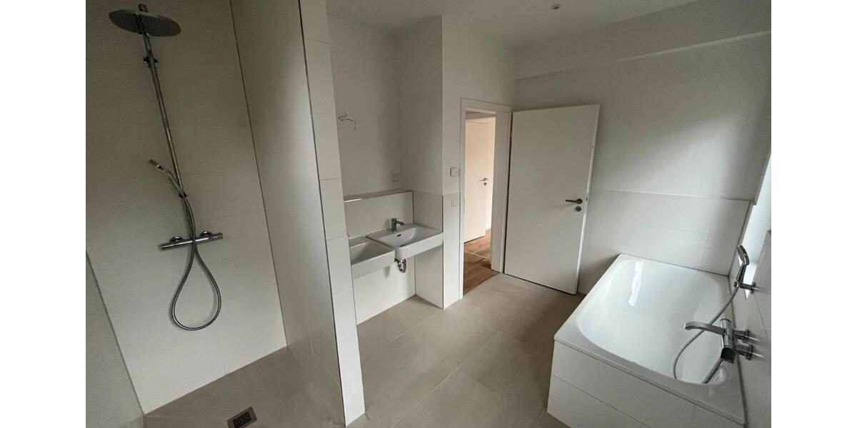 Doppelhaushälfte Falkensee - 5 Zimmer, 140 m&sup2;, 2.500&euro; | Angebot:26270547