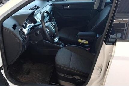 Skoda Fabia 33.289 km 19.490 &euro; Rüdersdorf 15562