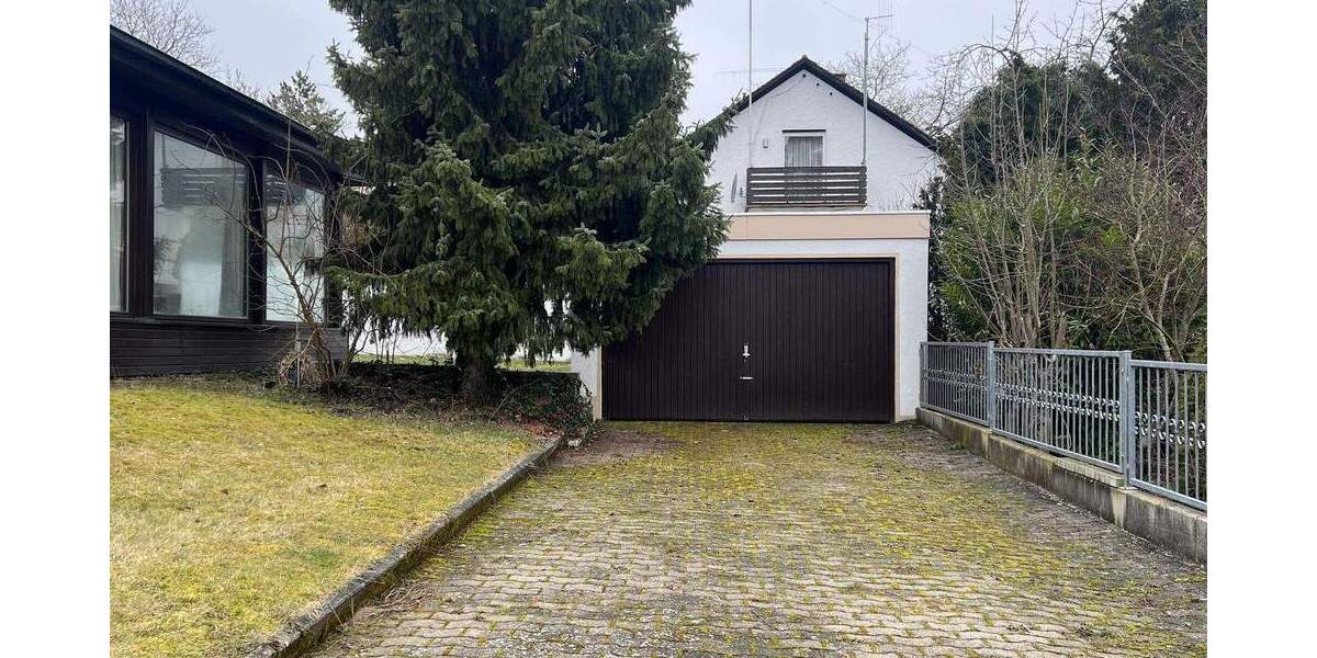 Einfamilienhaus Herzogenaurach - 7 Zimmer, 122 m&sup2;, 690.000&euro; | Angebot:25565815