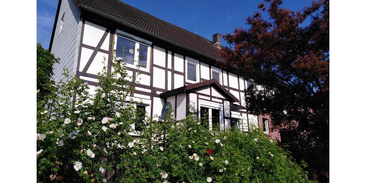 Mehrfamilienhaus, Wohnhaus Uslar - 10 Zimmer, 220 m&sup2;, 99.000&euro; | Angebot:25272960