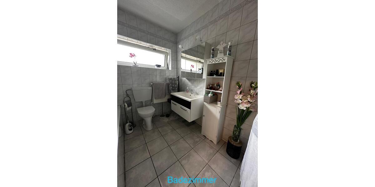 Erdgeschoßwohnung Delmenhorst Bungerhof - 4 Zimmer, 95 m&sup2;, 1.000&euro; | Angebot:24853022