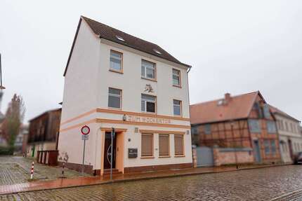 Haus Parchim - 10 Zimmer, 270 m&sup2;, 169.000&euro; | Angebot:24460023