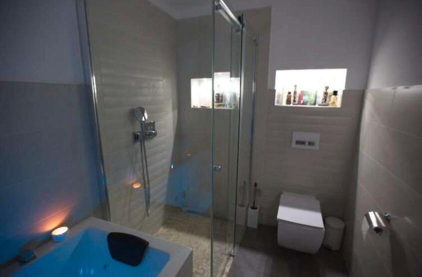 Exklusive Loft mit Luxusausstattung im Herzen Sindelfingen zimmer