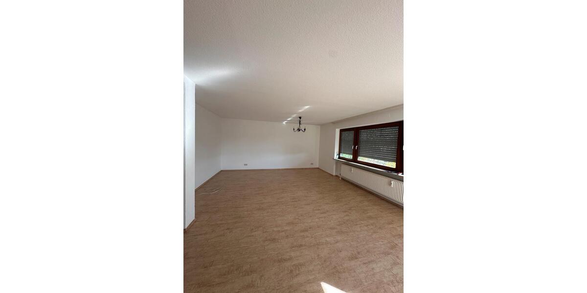 Etagenwohnung Forchheim - 4.5 Zimmer, 107 m&sup2;, 1.350&euro; | Angebot:26387108