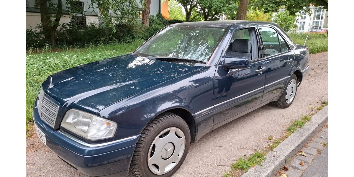 Mercedes-Benz 190 110.404 km 7.900 &euro; Nürnberg 90427