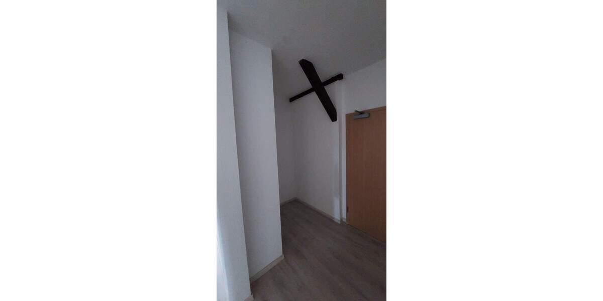 Zimmer Halle (Saale) Damaschkestraße - 3 Zimmer, 94 m&sup2;, 685&euro; | Angebot:26289958