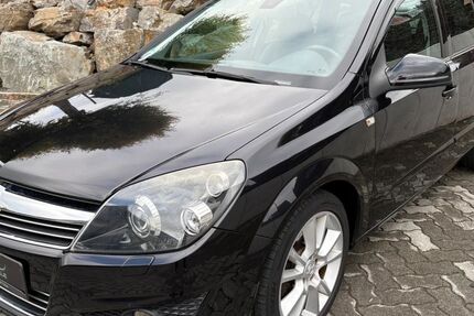 Opel Astra 127.000 km 2.999 € Olpe 57462