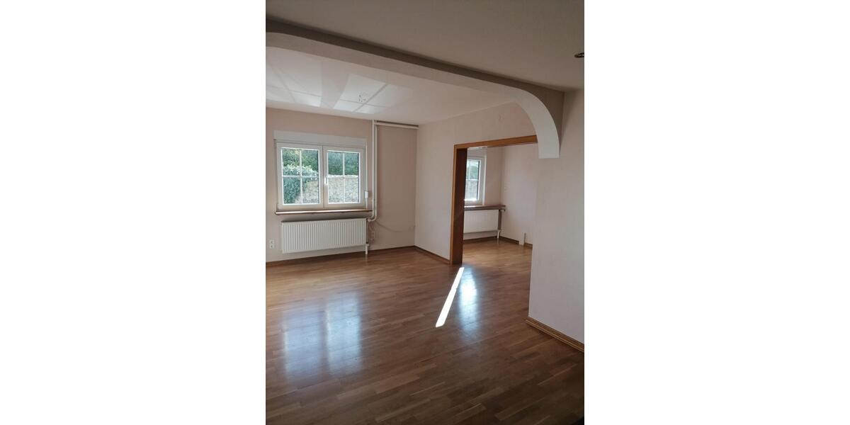 Erdgeschoßwohnung Hungen - 2.5 Zimmer, 100 m&sup2;, 750&euro; | Angebot:18671230
