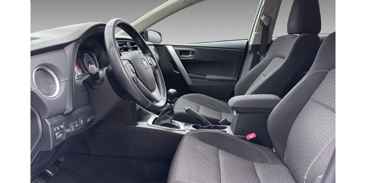 Toyota Auris Touring Sports Edition Klima Navi Kamera 132.068 km 8.600 &euro; Wuppertal 42327