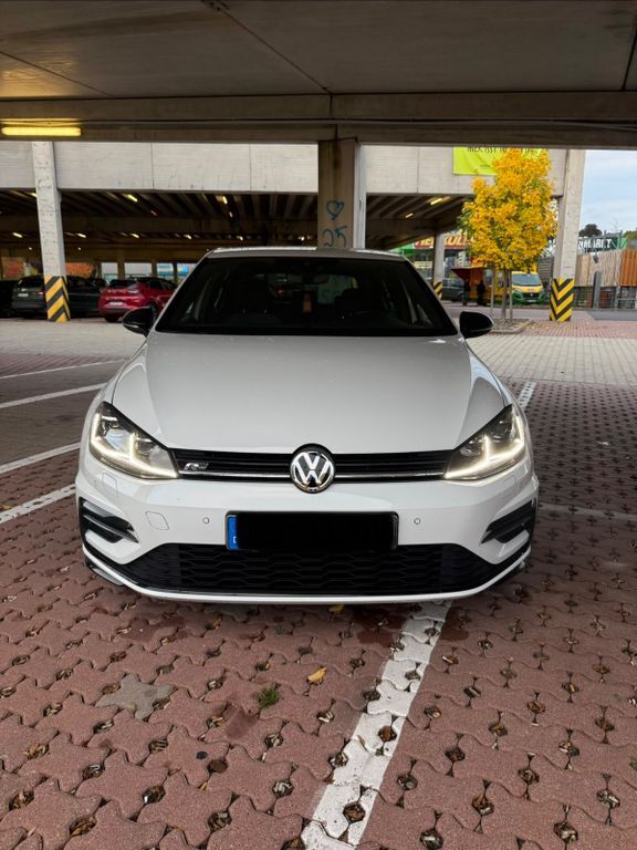 VW Golf 122.000 km 21.000 € Arenshausen 37318