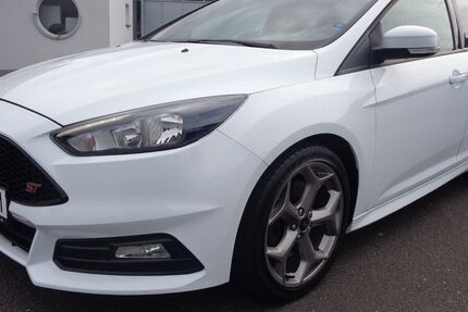 Ford Focus 95.800 km 15.999 € Tauberbischofsheim 97941