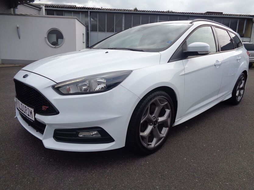 Ford Focus 95.800 km 15.999 € Tauberbischofsheim 97941