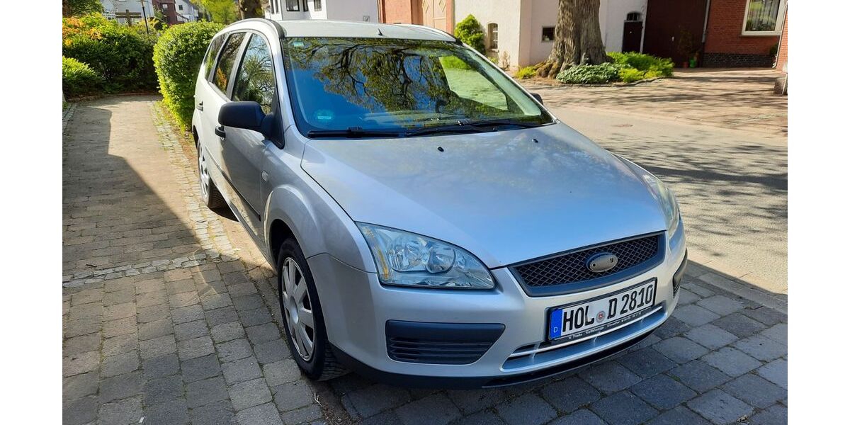 Ford Focus 240.000 km 1.888 &euro; Ottenstein 31858