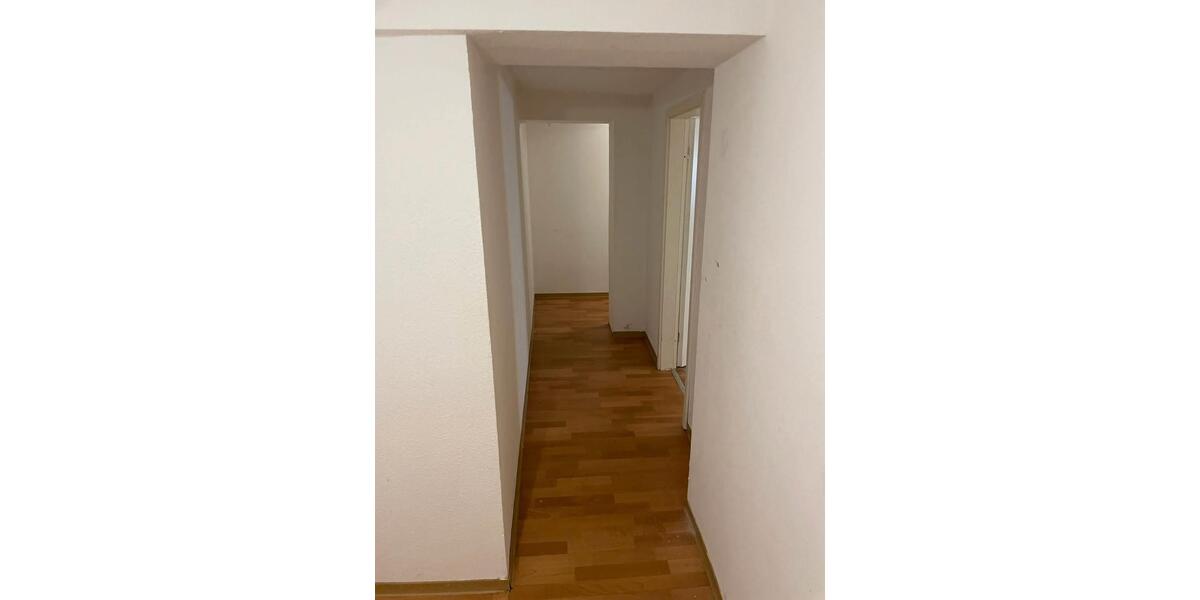 Etagenwohnung Schmalkalden - 3 Zimmer, 94 m&sup2;, 650&euro; | Angebot:26647267