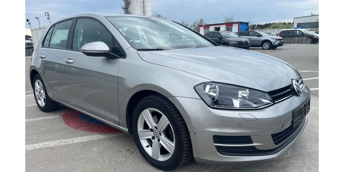 VW Golf 199.000 km 6.999 &euro; Mittenwalde 15749