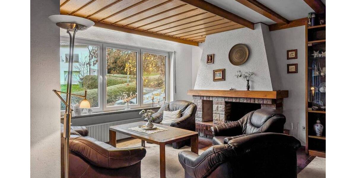 Einfamilienhaus Biedenkopf Wallau - 7 Zimmer, 259 m&sup2;, 1.200&euro; | Angebot:23596514