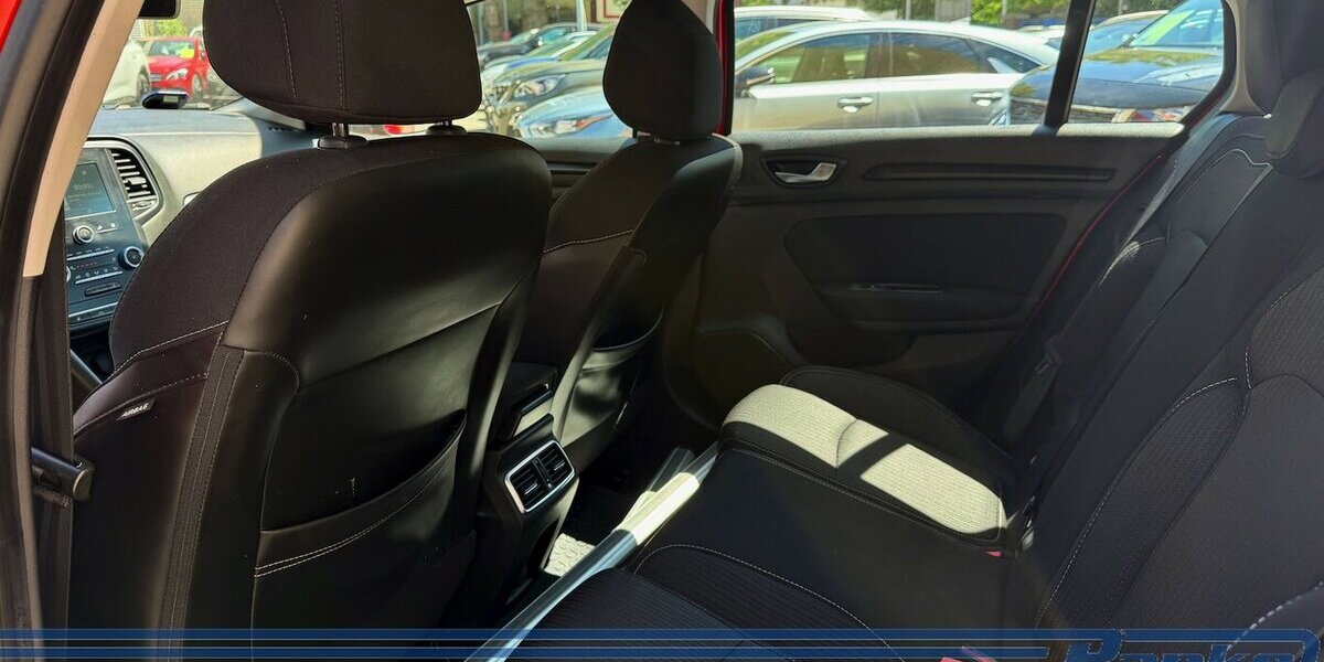 Renault Megane Experience 104.000 km 7.890 &euro; Berlin 13187