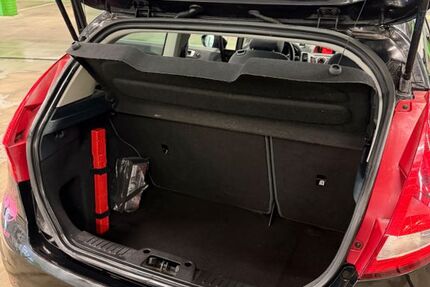 Ford Fiesta 157.200 km 2.900 &euro; Aachen 52062