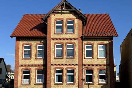 Haus Blankenburg - 14.5 Zimmer, 375 m&sup2;, 365.000&euro; | Angebot:26018235