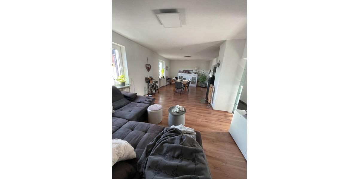 Einfamilienhaus Homburg - 8 Zimmer, 220 m&sup2;, 450.000&euro; | Angebot:26902380
