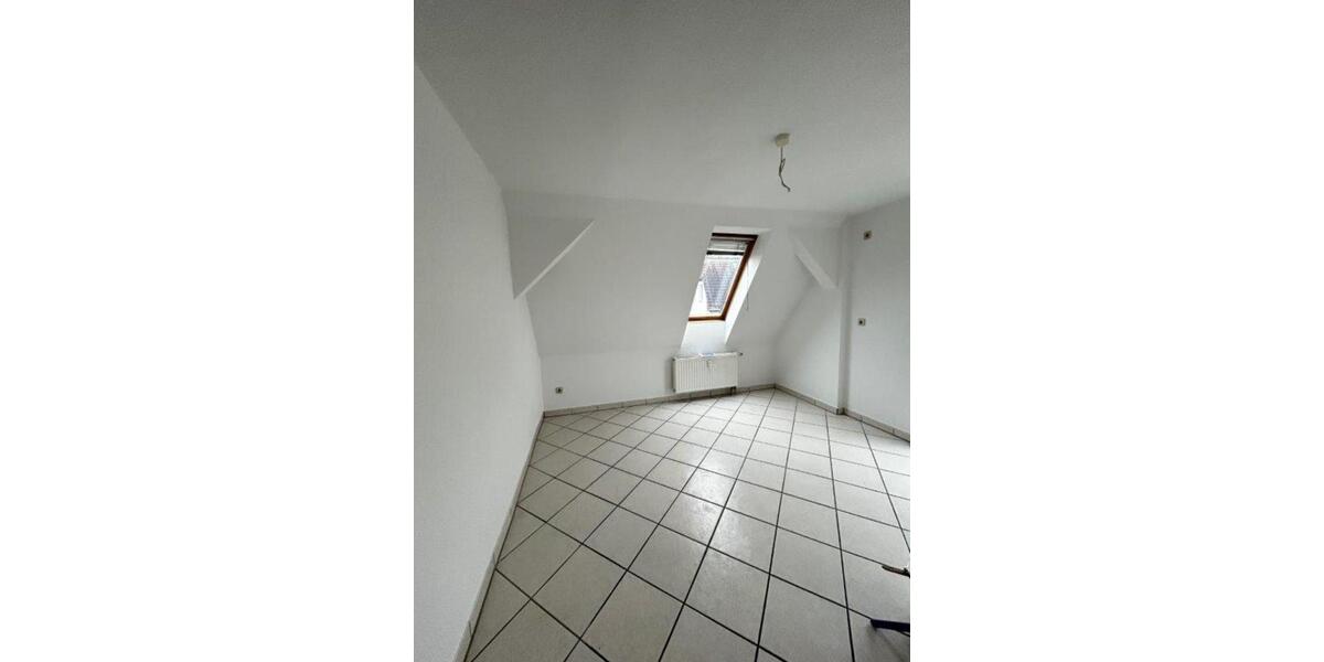 Dachgeschoßwohnung Zwickau Auerbach - 2 Zimmer, 52 m&sup2;, 314&euro; | Angebot:24918237