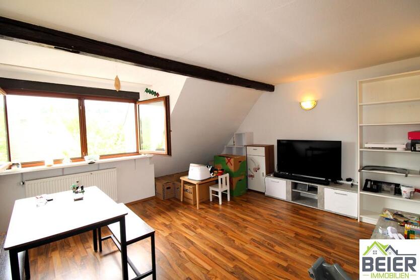 3 - Dachgeschoßwohnung in zentraler Lage Dietenhofens