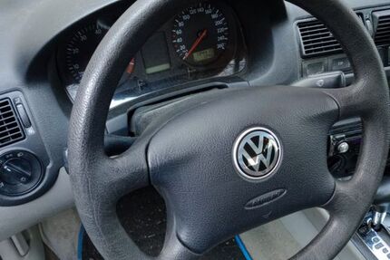 VW Golf 133.000 km 1.400 &euro; Holzwickede 59439