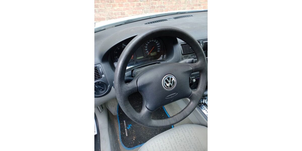 VW Golf 133.000 km 1.400 &euro; Holzwickede 59439