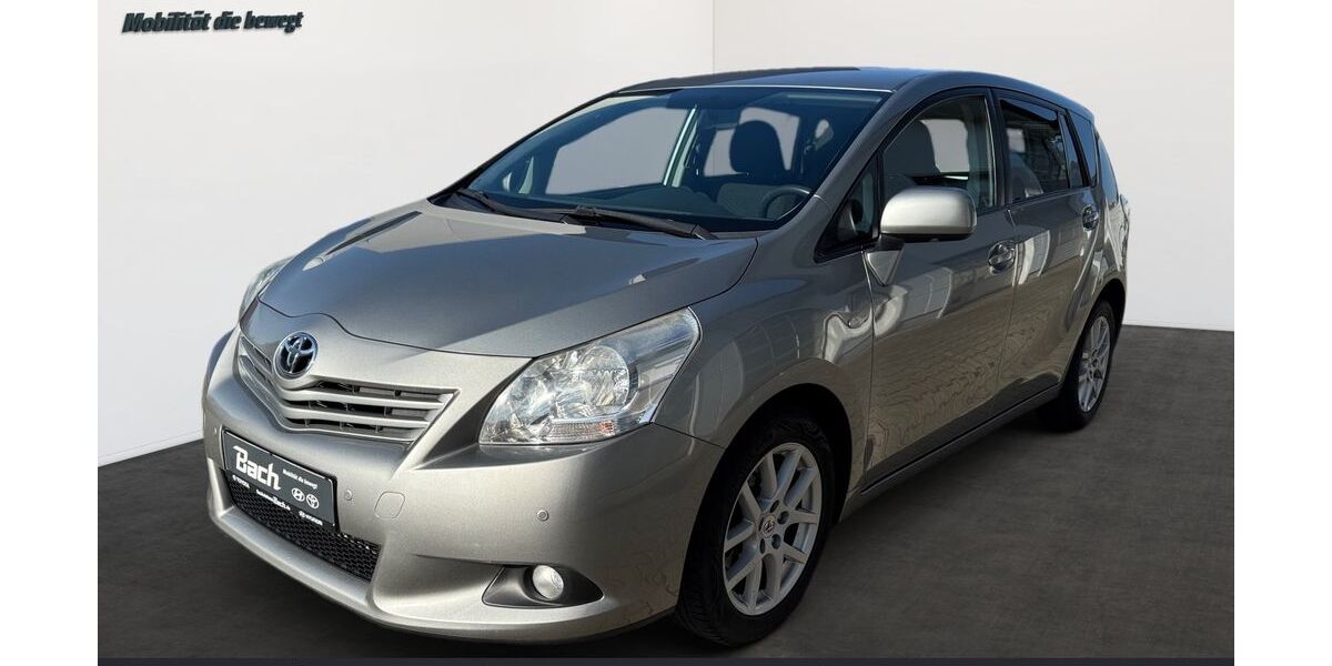 Toyota Verso 106.000 km 10.480 &euro; Friedrichshafen 88046