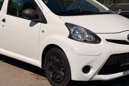 Toyota Aygo (X) 152.213 km 2.900 &euro; Ingolstadt 85051
