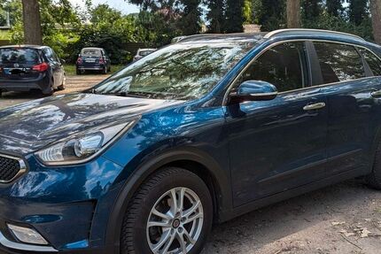 Kia Niro 75.000 km 15.100 &euro; Kiel 24105