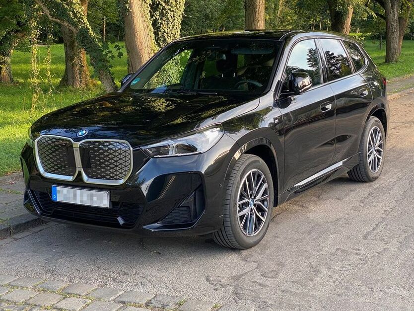 iX1
