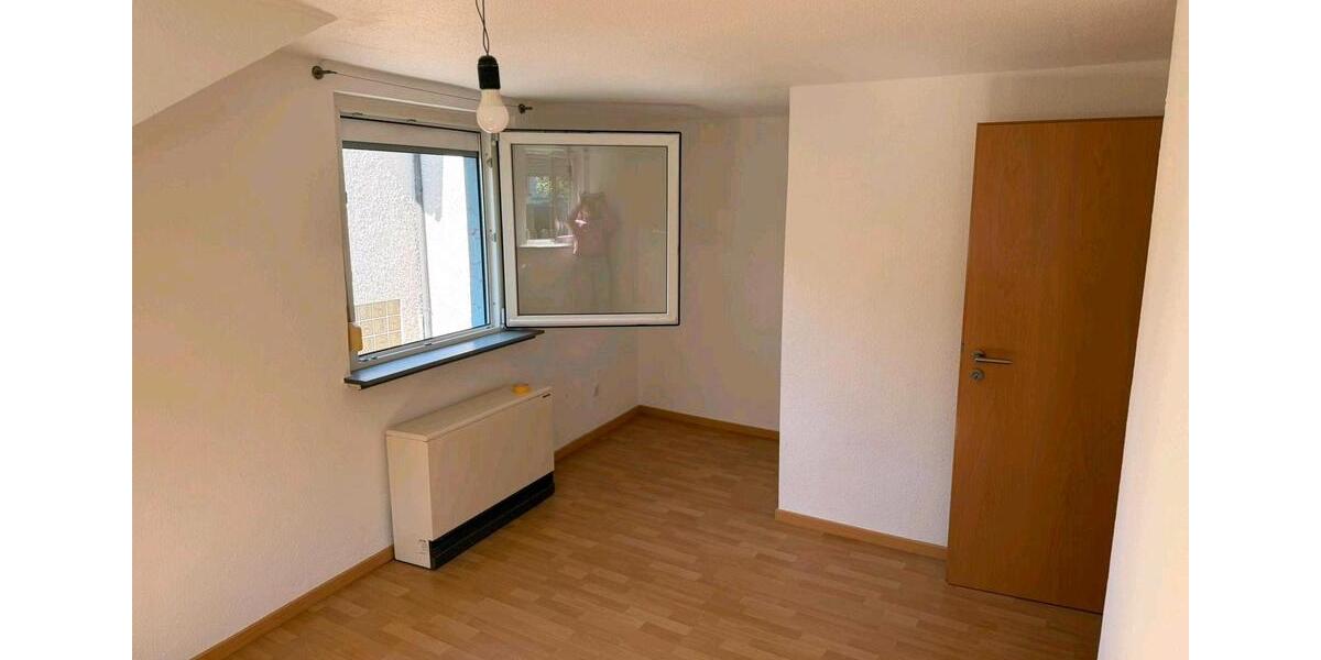 Etagenwohnung Eberbach - 3 Zimmer, 110 m&sup2;, 800&euro; | Angebot:26320168