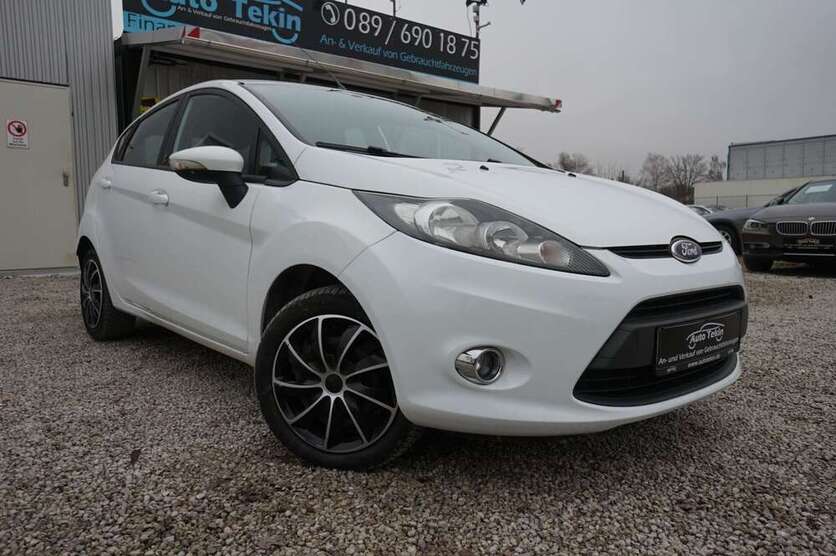 Ford Fiesta 93.864 km 6.890 € München 81829