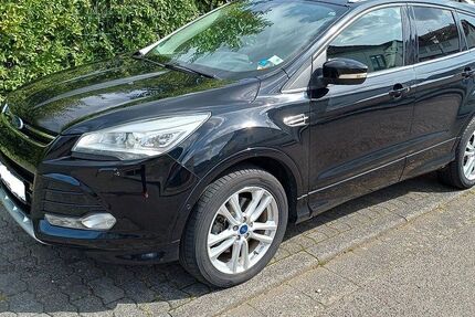 Ford Kuga 117.980 km 9.999 &euro; Alfter 53347