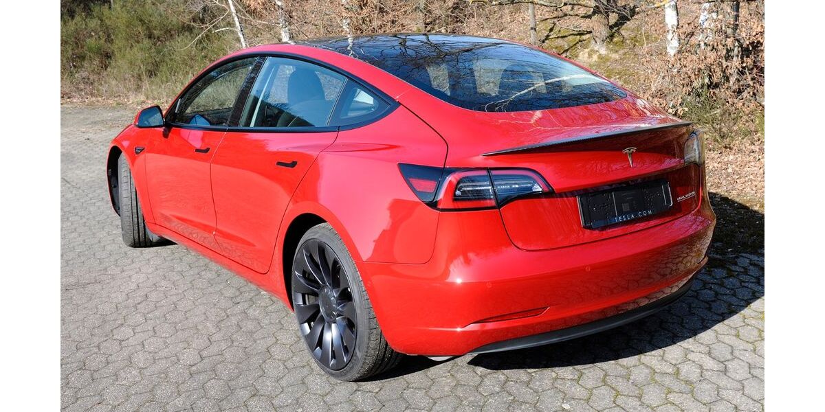 Tesla Model 3 9.585 km 32.500 &euro; Niederzissen 56651