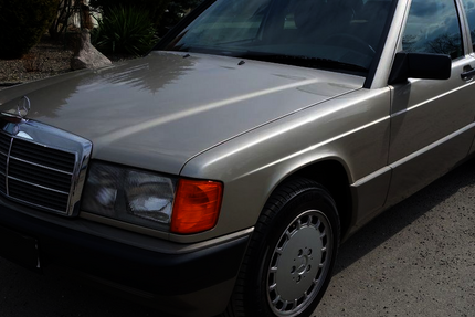 Mercedes-Benz 190 57.000 km 14.950 &euro; Fronreute 88273