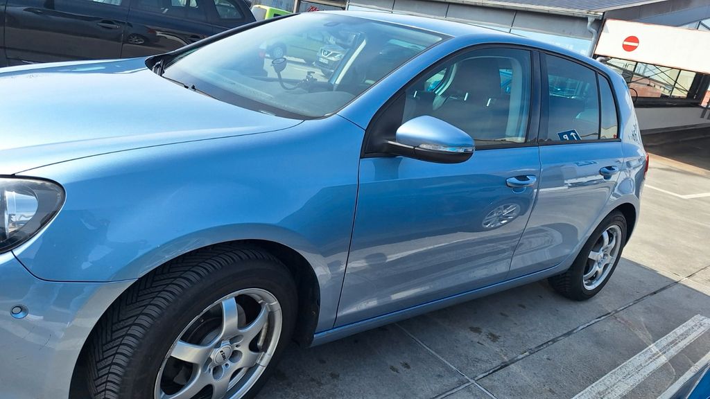 VW Golf 140.000 km 5.900 &euro; Langenargen 88085