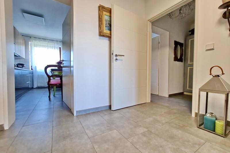 Hochwertig sanierte 3-Zimmer-Eigentumswohnung mit Sonnenloggia und traumhaftem Weitblick – direkt an der Hamburger Stadtgrenze ! - Etagenwohnung Schenefeld | Angebot:15799908