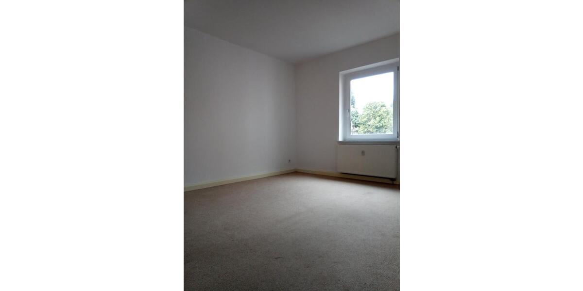 Hochparterre Stollberg (Erzgebirge) - 3 Zimmer, 82 m&sup2;, 476&euro; | Angebot:26122957