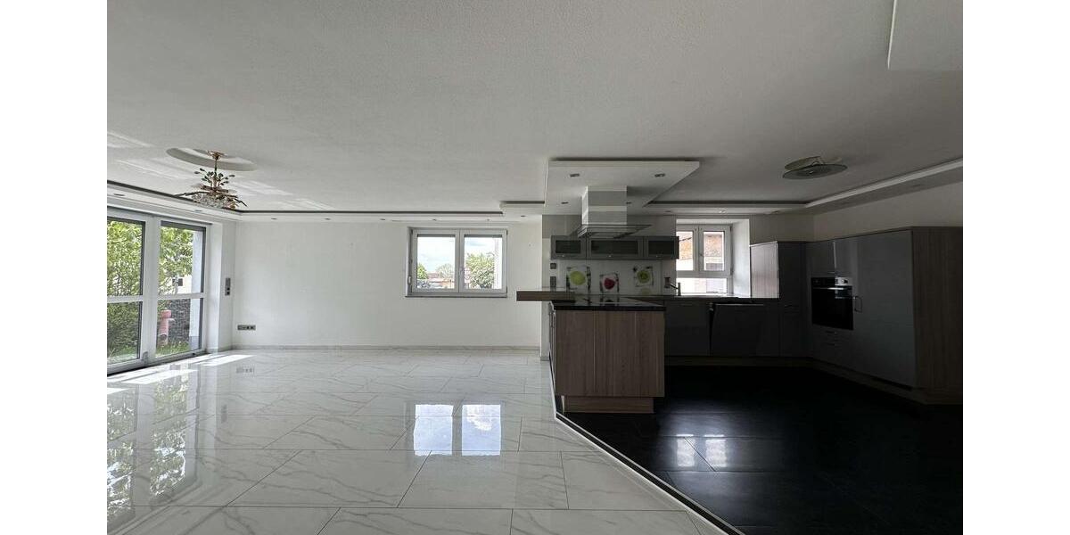 Erdgeschoßwohnung Friedberg - 3 Zimmer, 126 m&sup2;, 1.850&euro; | Angebot:26648210