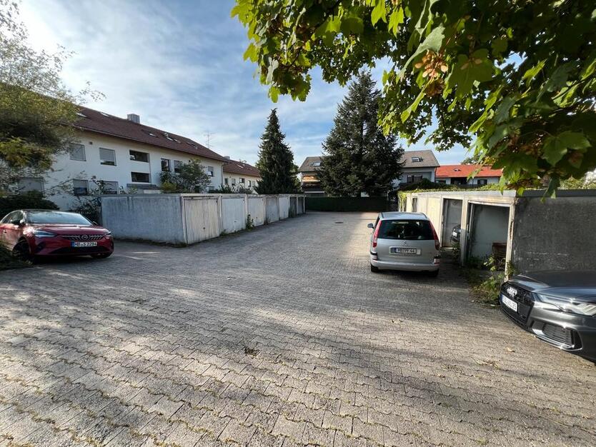 PROVISIONSFREI u. Bezugsfrei, 3,5Zi- Wohnung Nähe S-Bahn