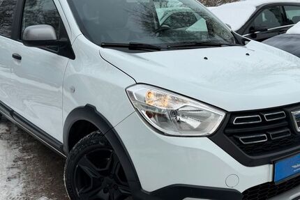 Dacia Lodgy 71.038 km 12.490 &euro; Berlin 13089