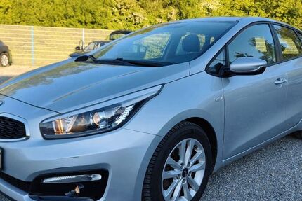 Kia ceed / Ceed 123.000 km 9.399 &euro; Reutlingen 72766