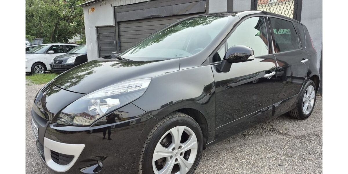 Renault Scenic 67.230 km 5.490 &euro; München 80809