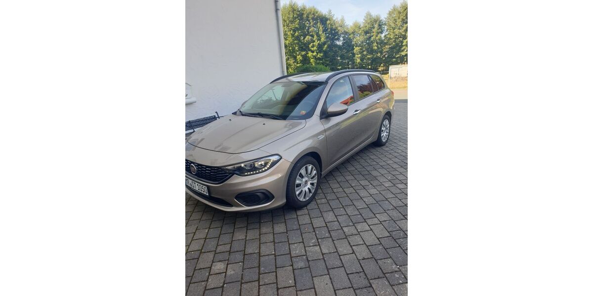 Fiat Tipo 86.600 km 7.900 &euro; Dautphetal 35232