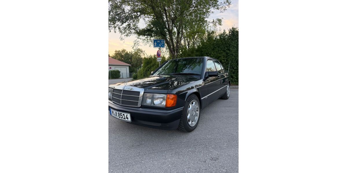 Mercedes-Benz 190 151.000 km 9.490 &euro; Unterhaching 82008