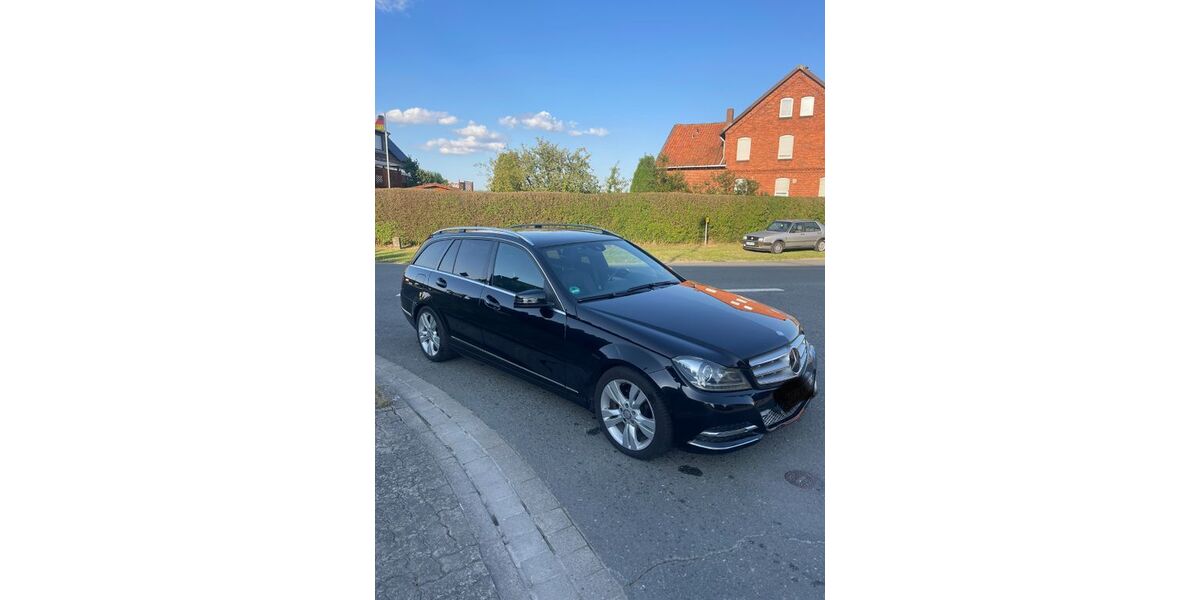 Mercedes-Benz C 220 127.000 km 12.000 &euro; Schellerten 31174