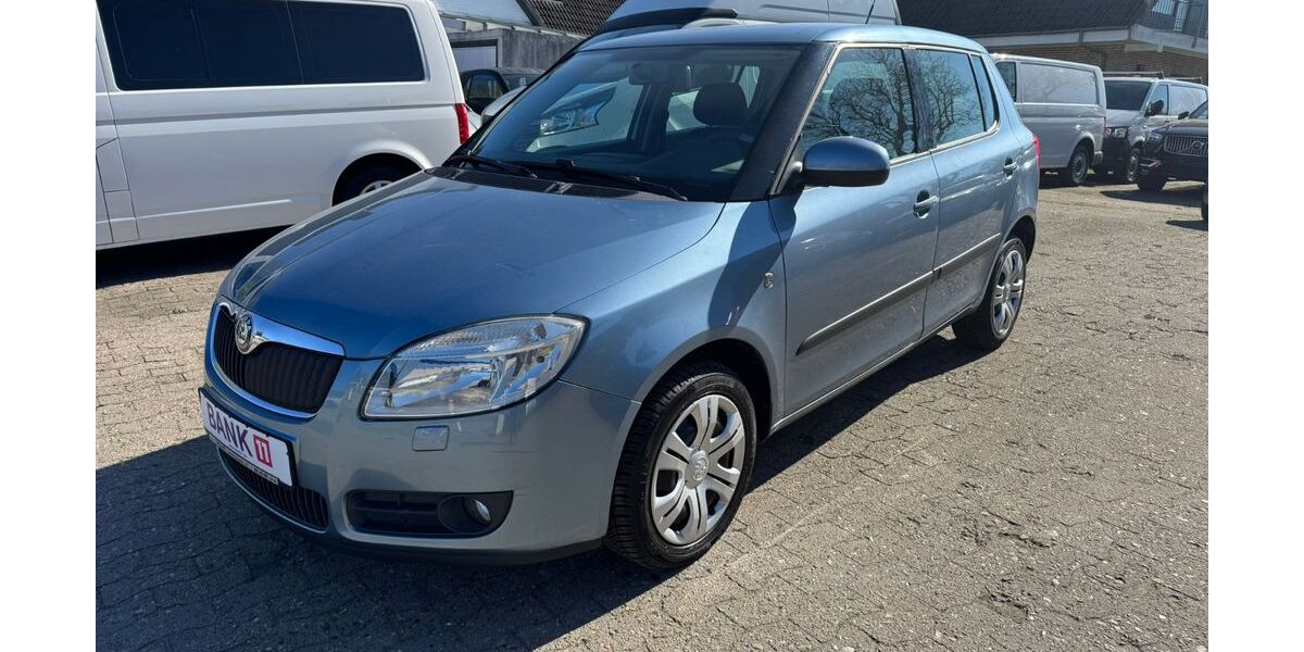 Skoda Fabia 155.918 km 5.490 &euro; Lübeck 23556